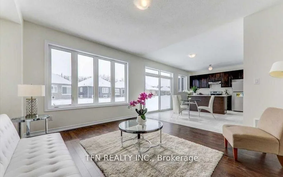 Photo 8 of 15 Simona Avenue, Wasaga Beach — HOMEH