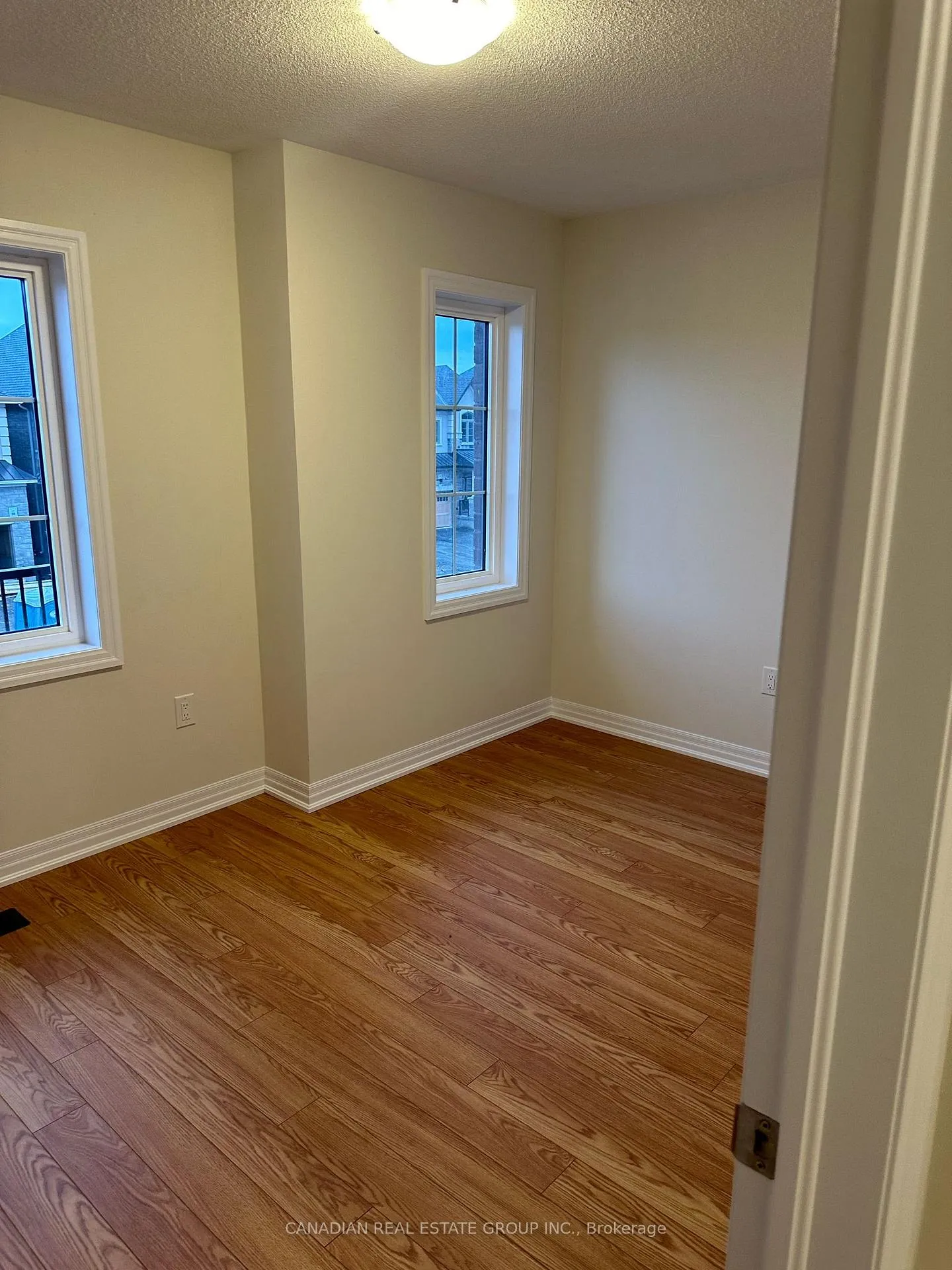 Photo 8 of 22 Northrop Avenue, Clarington, Newcastle — HOMEH