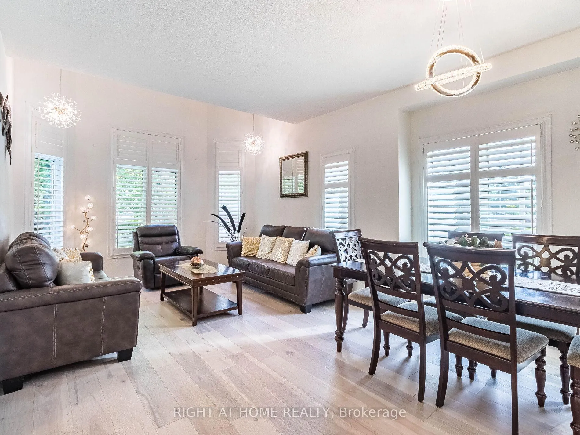 Photo 10 of 1 Ferdinand Avenue, Vaughan, Vellore Village — HOMEH