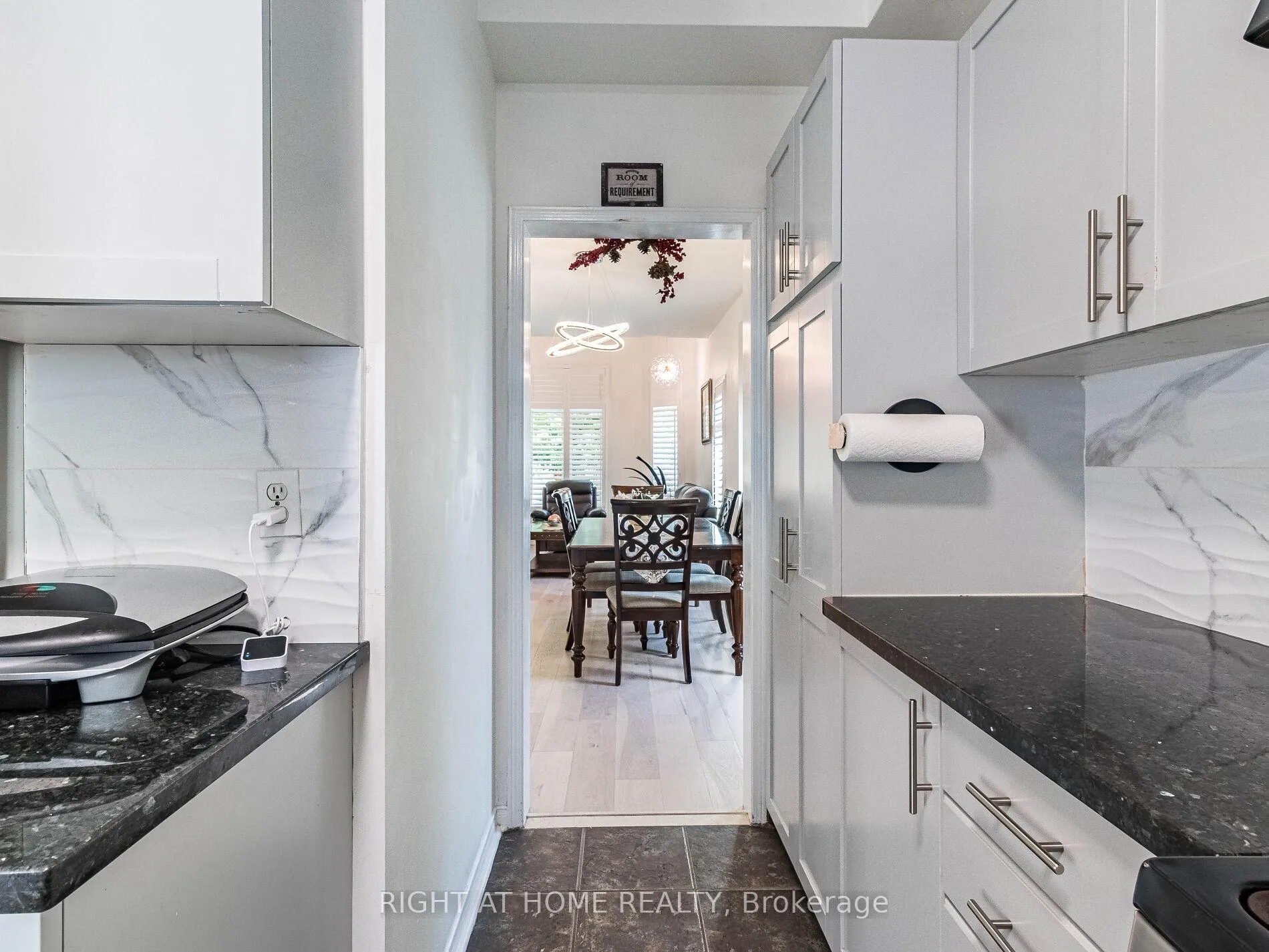 Photo 16 of 1 Ferdinand Avenue, Vaughan, Vellore Village — HOMEH