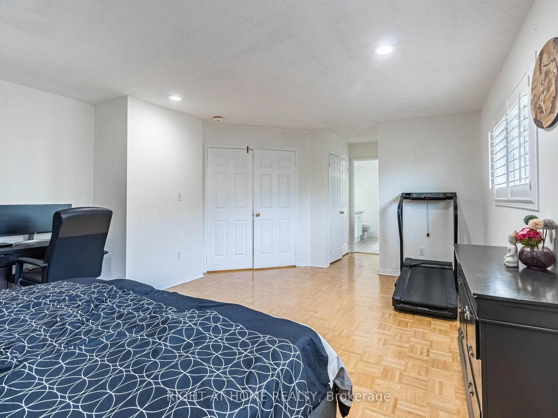 Photo 26 of 1 Ferdinand Avenue, Vaughan, Vellore Village — HOMEH