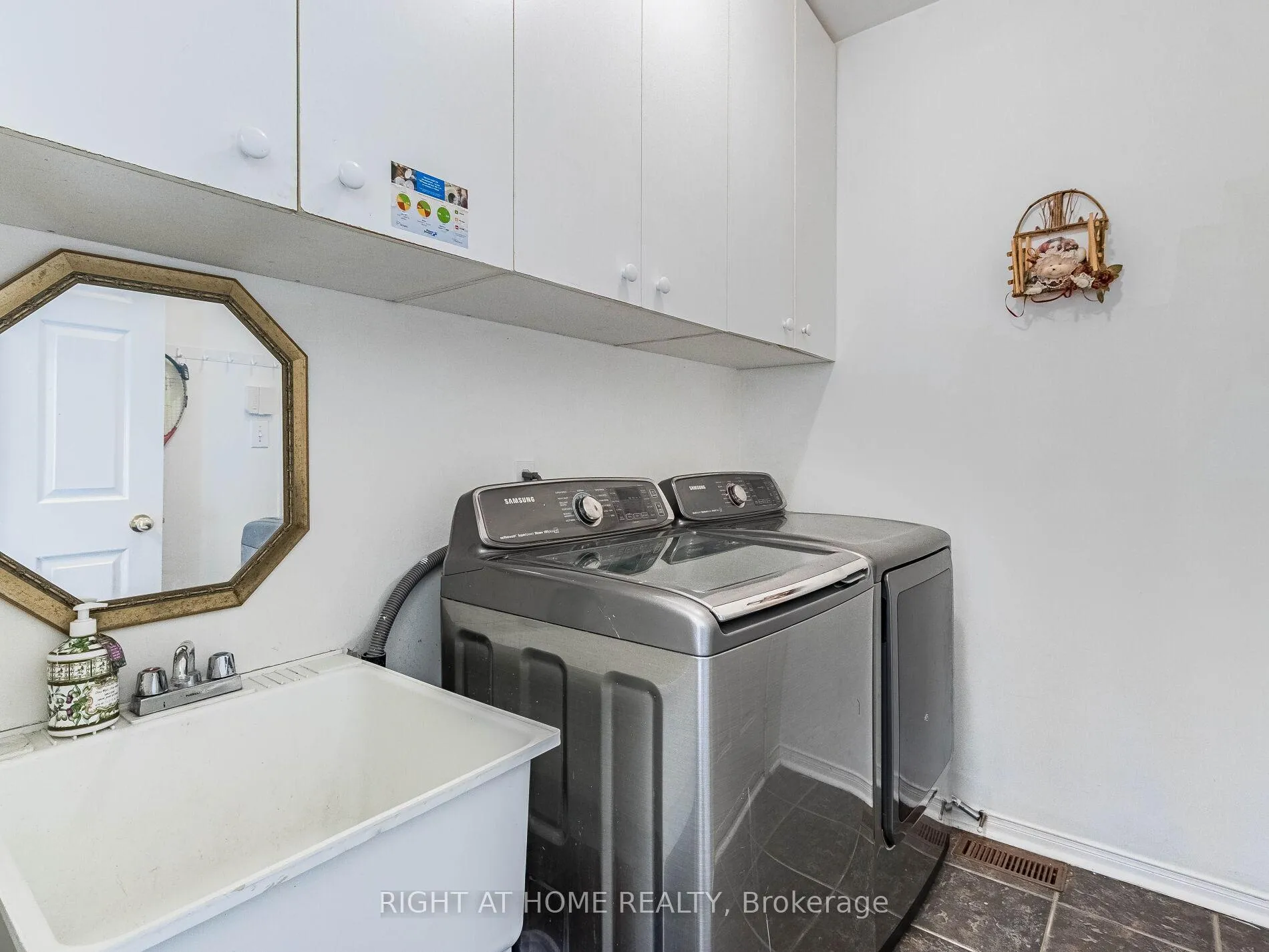 Photo 28 of 1 Ferdinand Avenue, Vaughan, Vellore Village — HOMEH