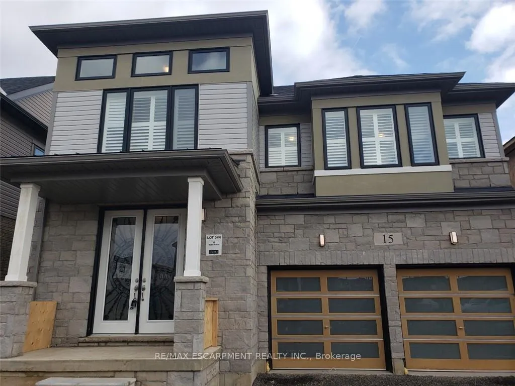 Photo 2 of 15 Yale Drive, Hamilton, Mount Hope — HOMEH