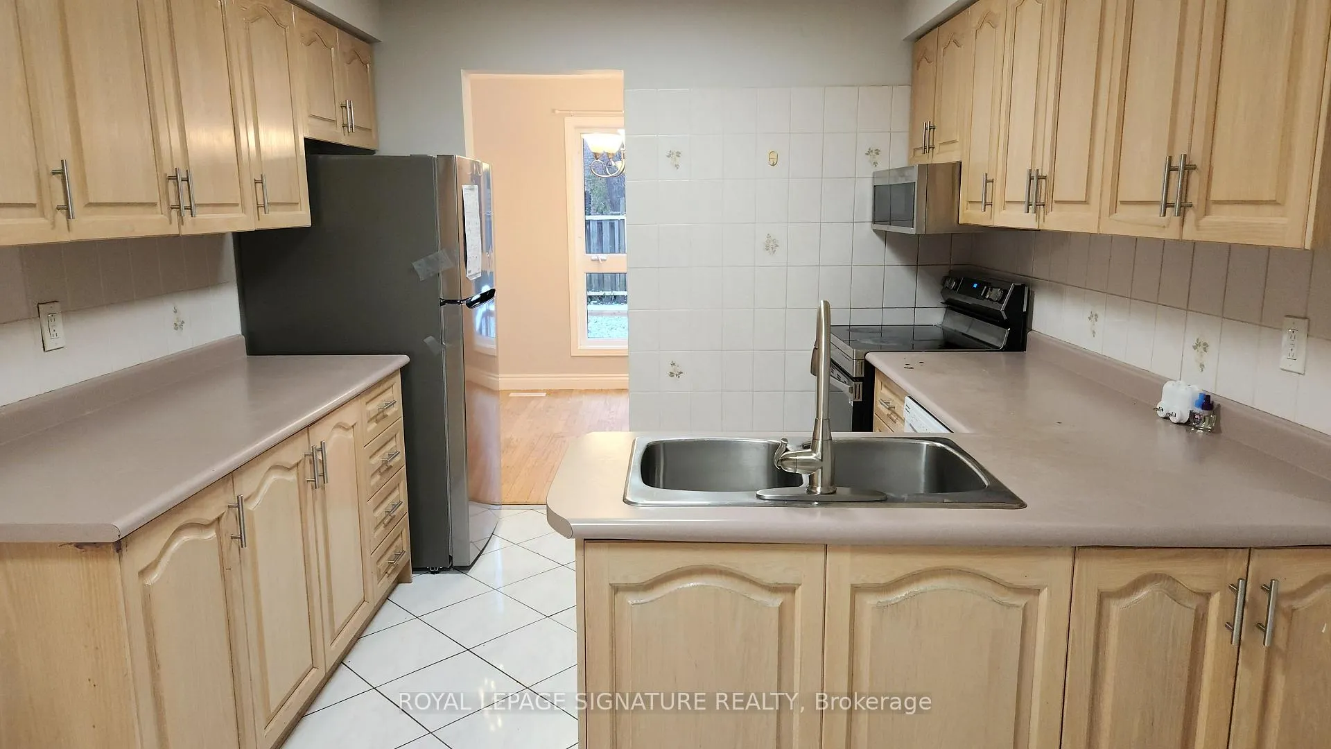 Photo 13 of 27 Patrice Crescent, Vaughan, Crestwood-Springfarm-Yorkhill — HOMEH
