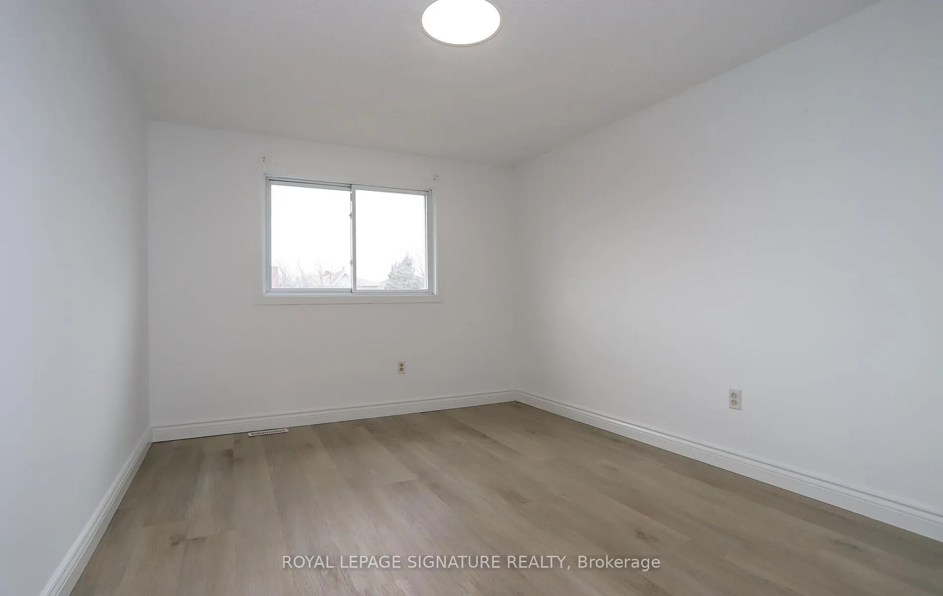 Photo 21 of 27 Patrice Crescent, Vaughan, Crestwood-Springfarm-Yorkhill — HOMEH