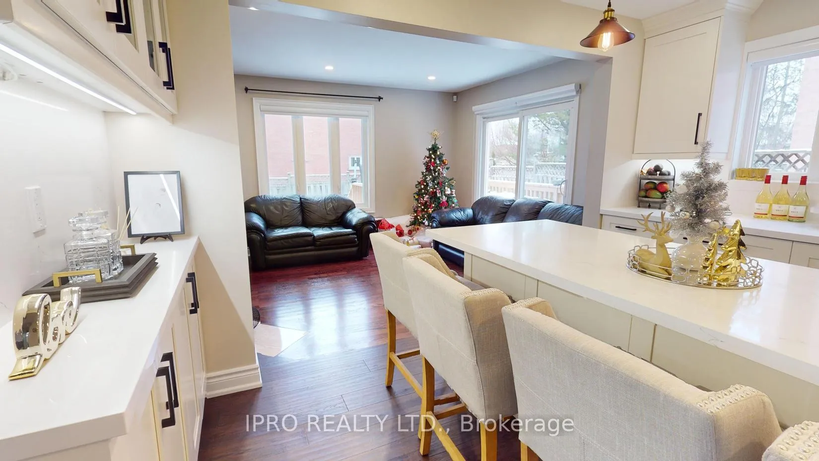 Photo 12 of 75 Willowbrook Drive, Whitby, Pringle Creek — HOMEH