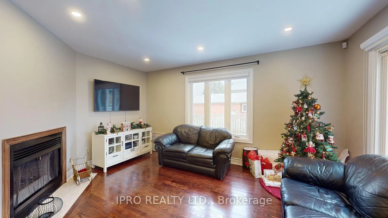 Photo 18 of 75 Willowbrook Drive, Whitby, Pringle Creek — HOMEH