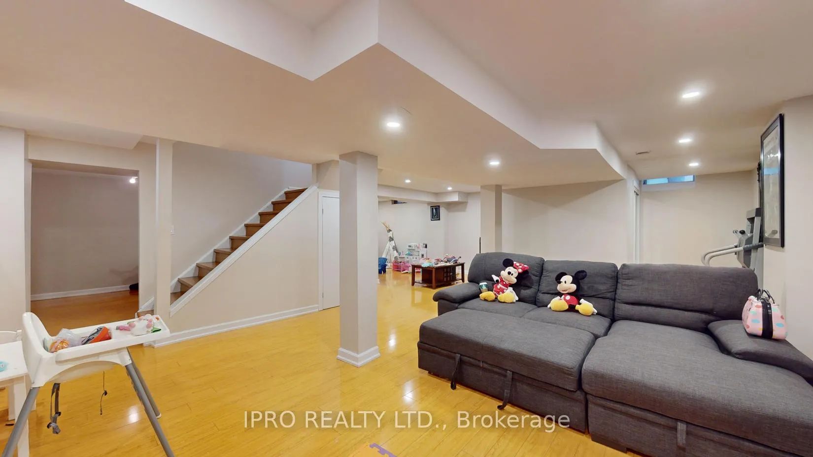 Photo 33 of 75 Willowbrook Drive, Whitby, Pringle Creek — HOMEH