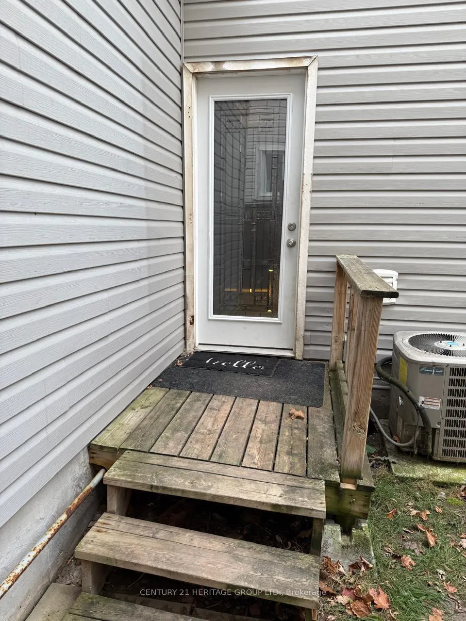 Photo 1 of 116 Laurendale Avenue, Georgina, Keswick South — HOMEH