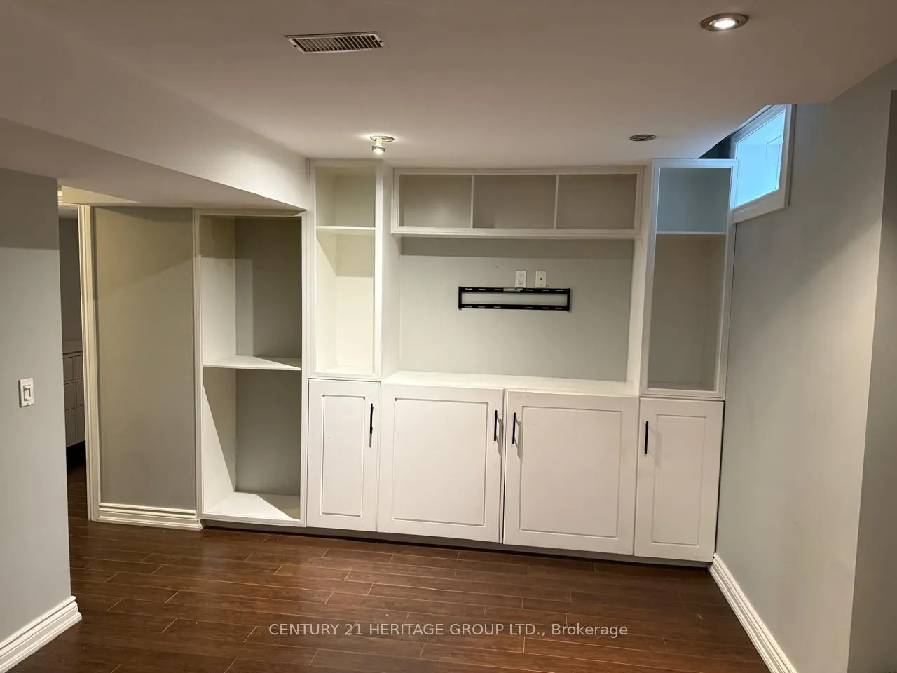 Photo 4 of 116 Laurendale Avenue, Georgina, Keswick South — HOMEH