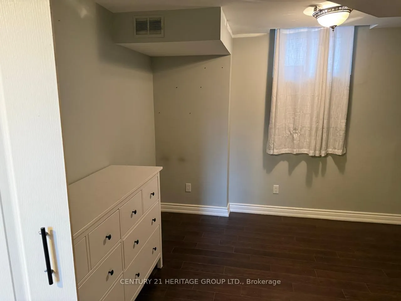 Photo 6 of 116 Laurendale Avenue, Georgina, Keswick South — HOMEH