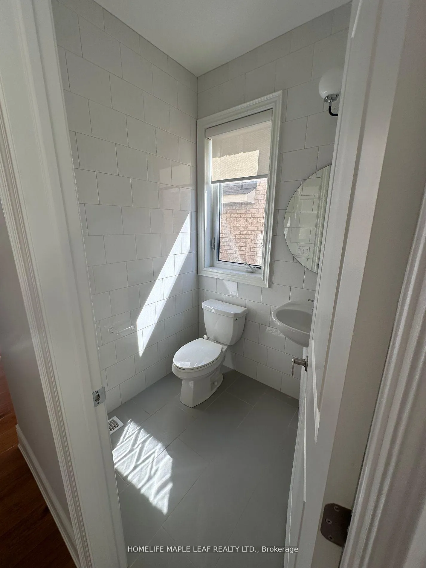 Photo 4 of 91 Robert Wilson Crescent, Georgina, Keswick South — HOMEH