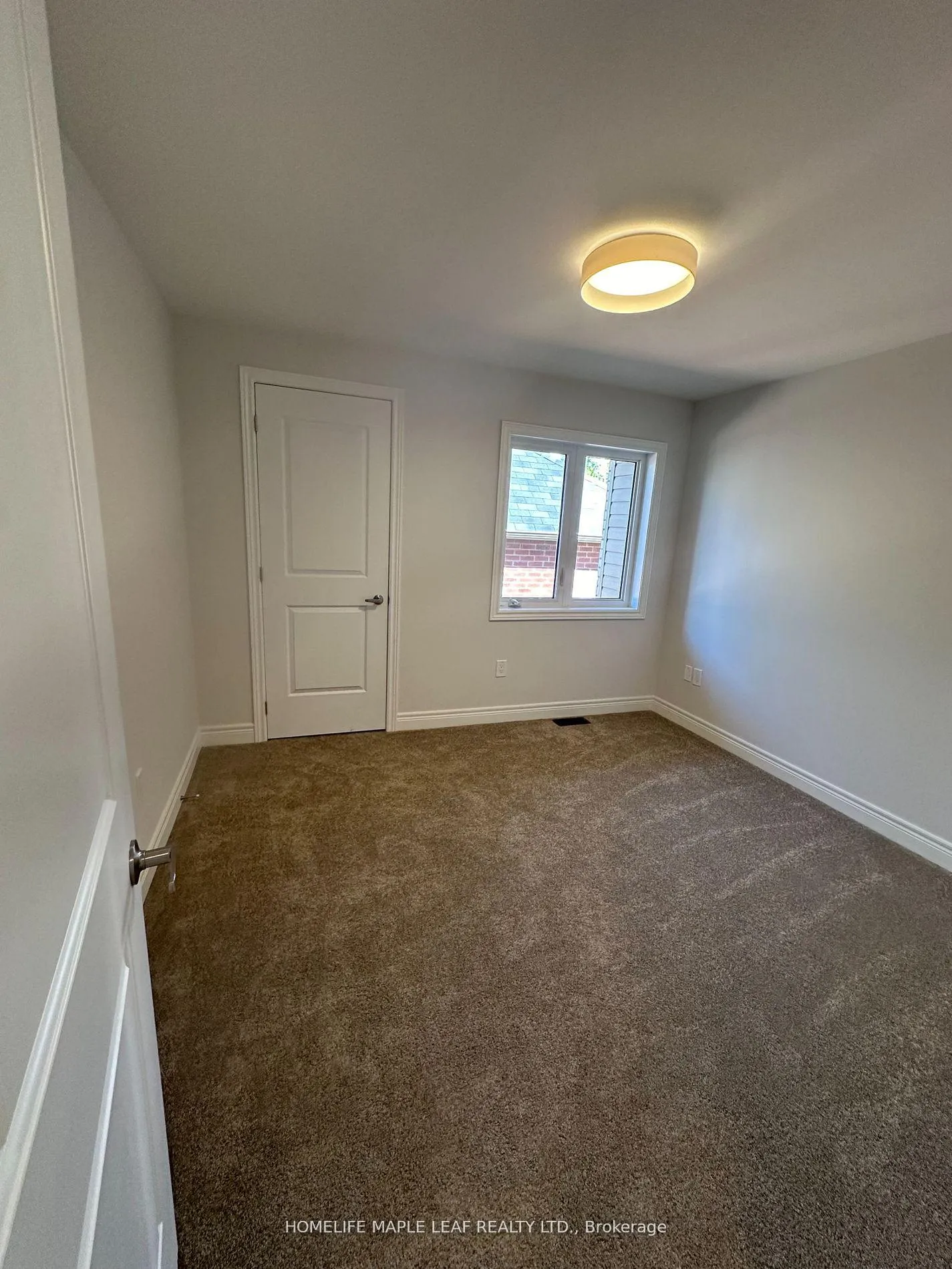 Photo 19 of 91 Robert Wilson Crescent, Georgina, Keswick South — HOMEH