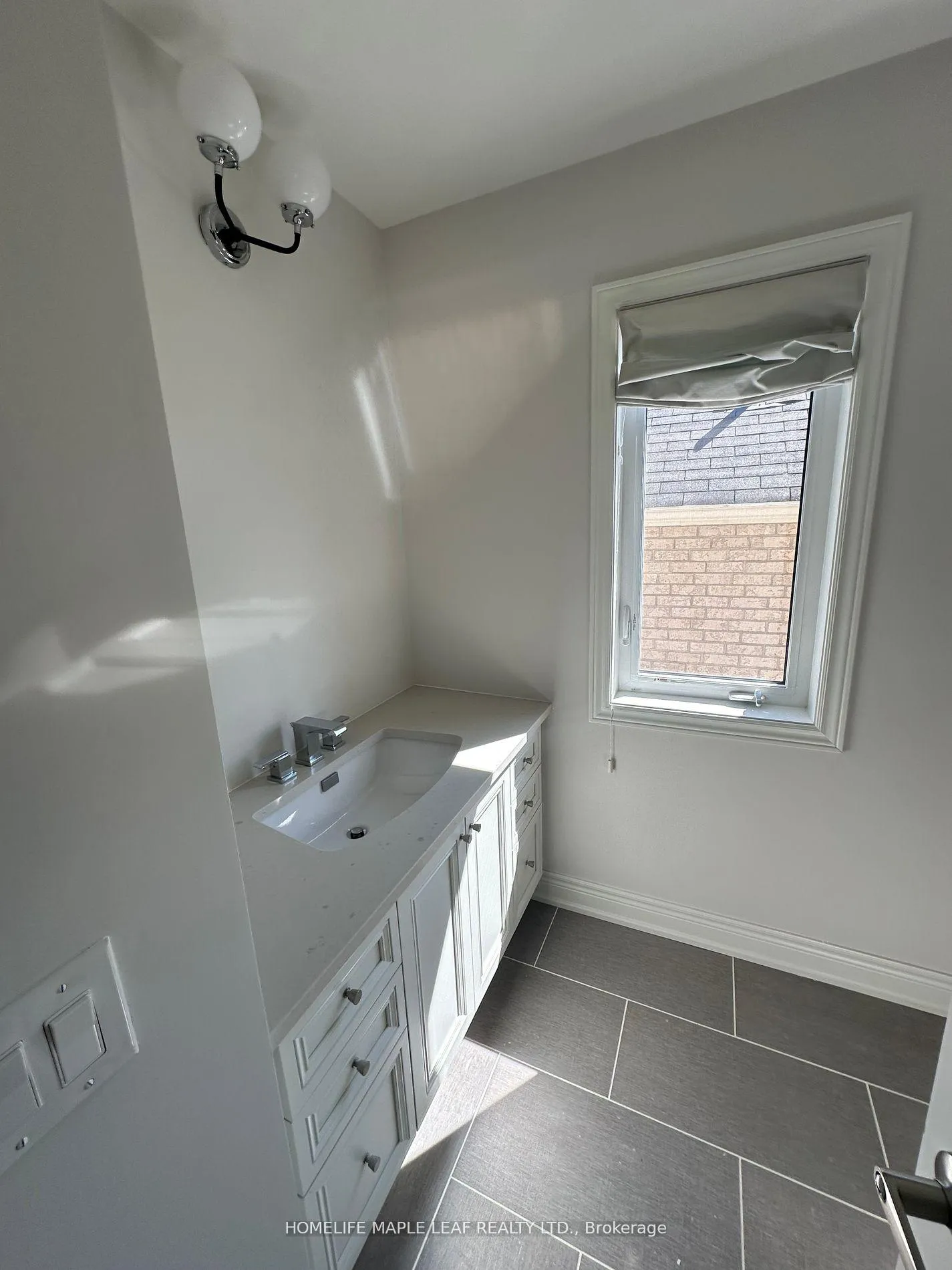 Photo 27 of 91 Robert Wilson Crescent, Georgina, Keswick South — HOMEH