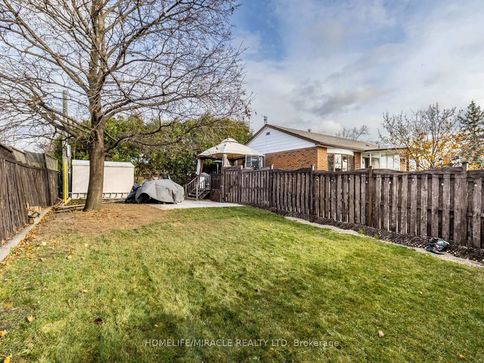 Photo 3 of 83 Nanwood Drive, Brampton, Bram East — HOMEH