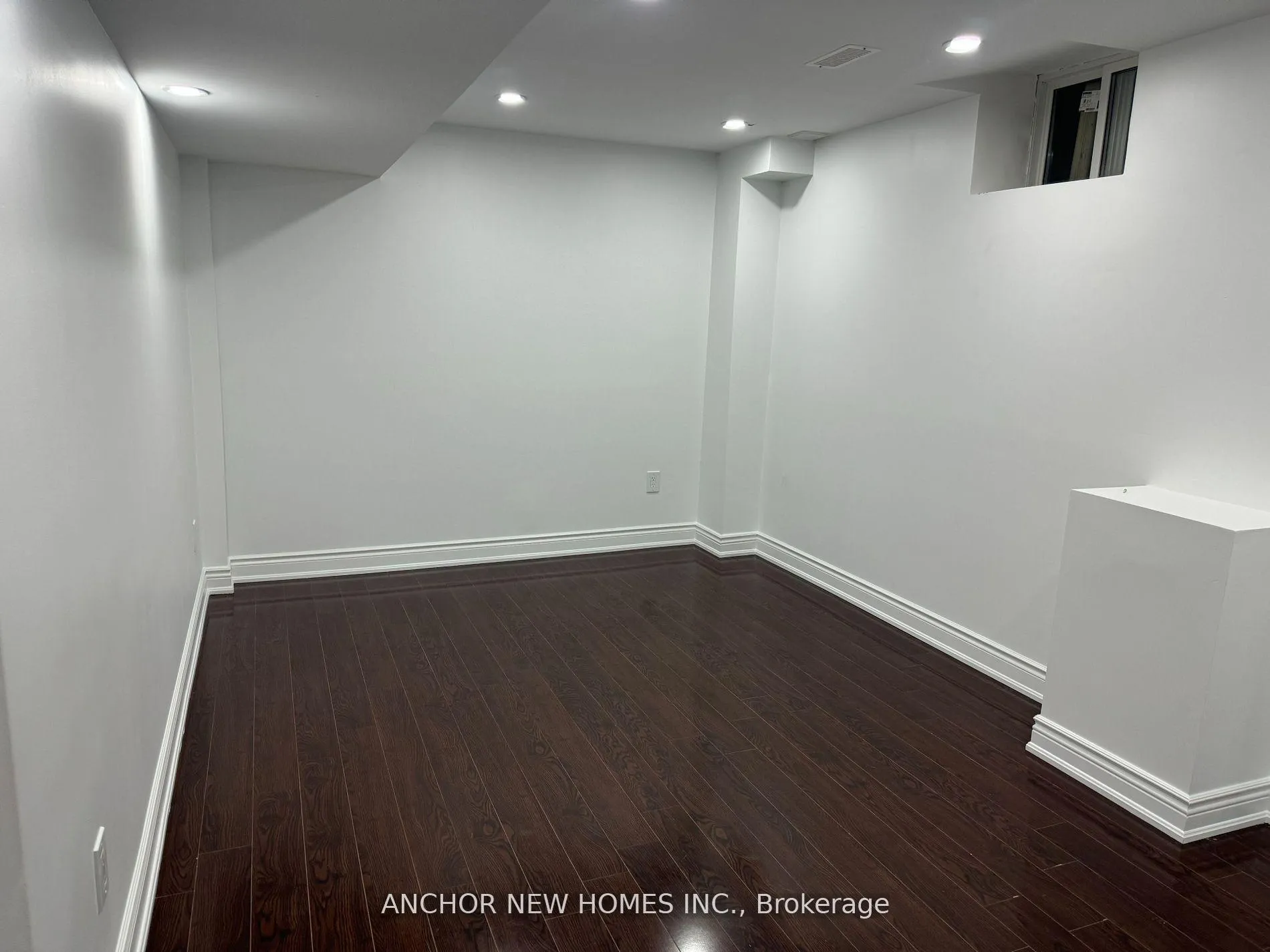 Photo 5 of 100 Begonia Crescent, Brampton, Northwest Sandalwood Parkway — HOMEH
