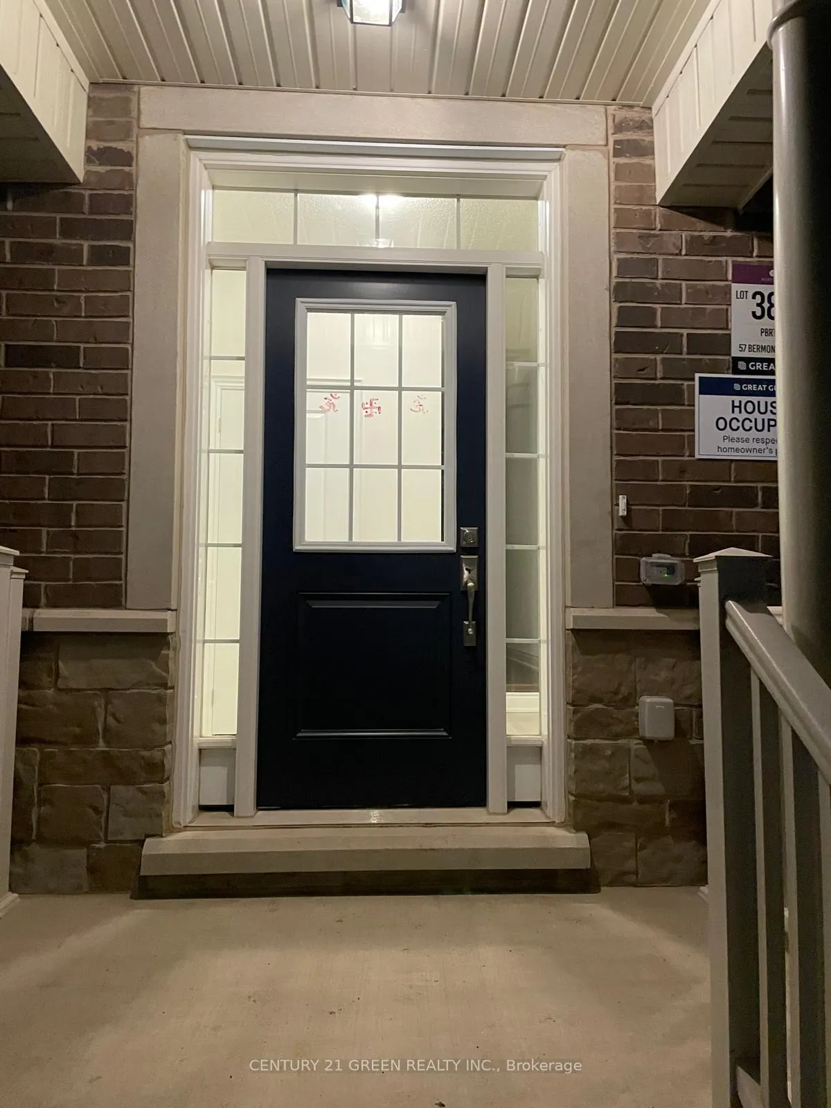 Photo 2 of 57 Bermondsey Way, Brampton, Bram West — HOMEH