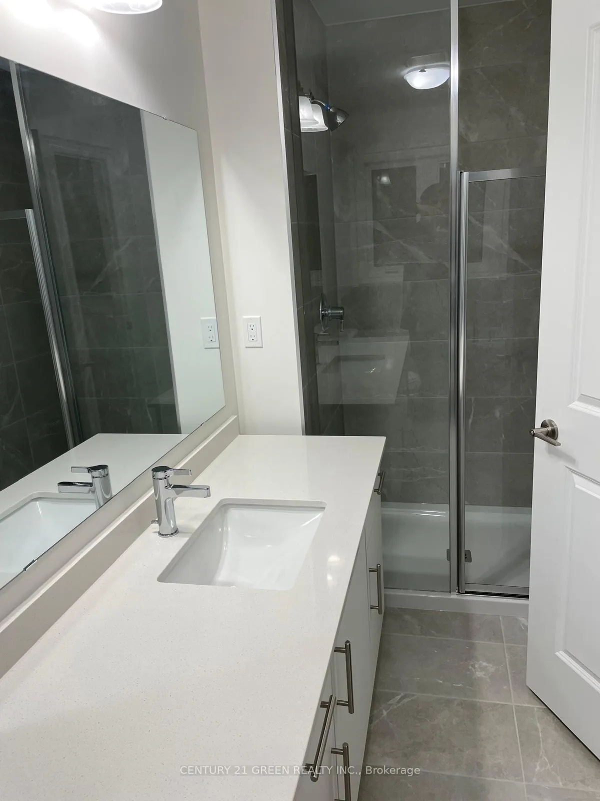 Photo 16 of 57 Bermondsey Way, Brampton, Bram West — HOMEH