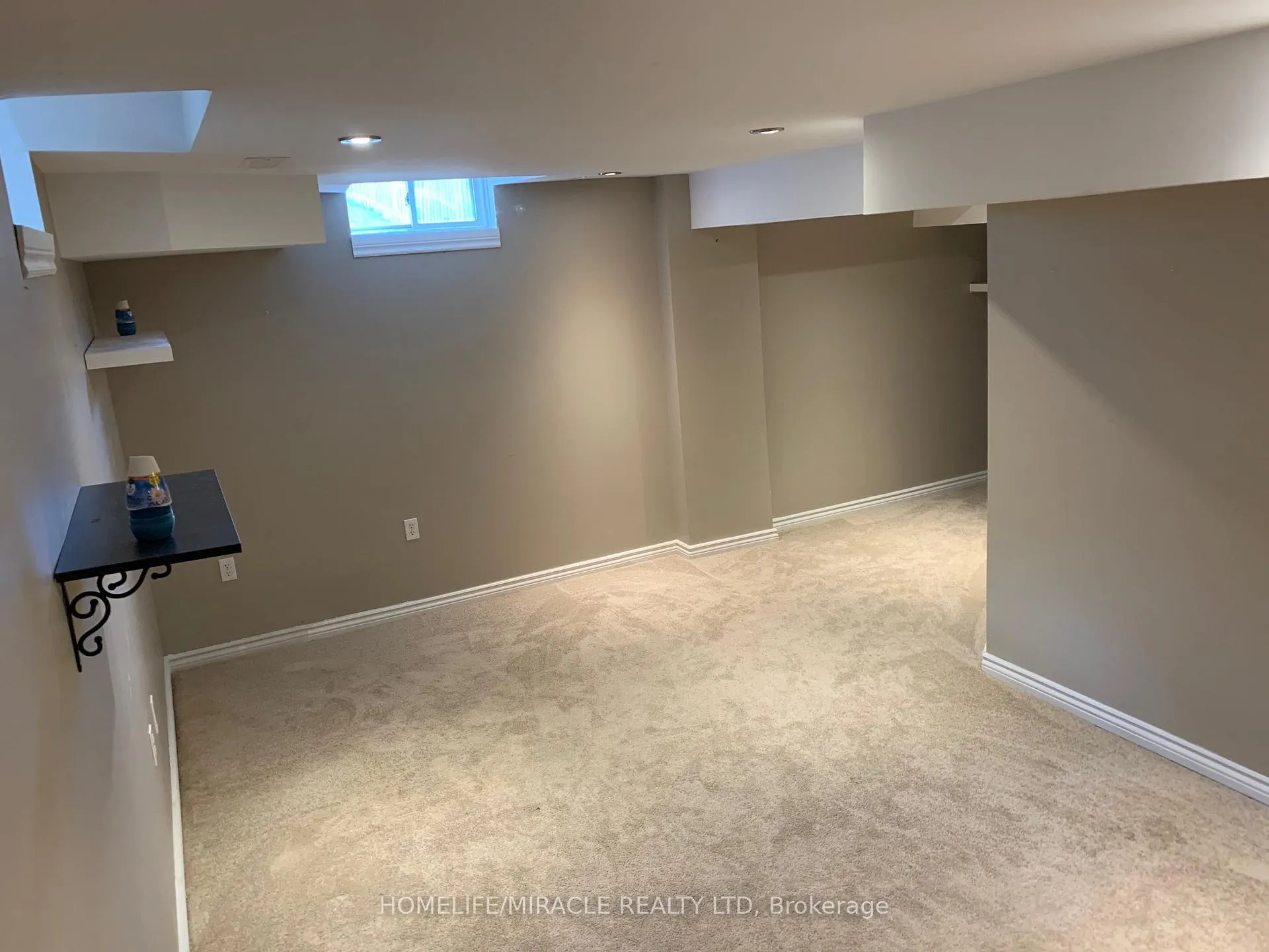 Photo 13 of 78 Cornerstone Drive, Hamilton, Stoney Creek Mountain — HOMEH