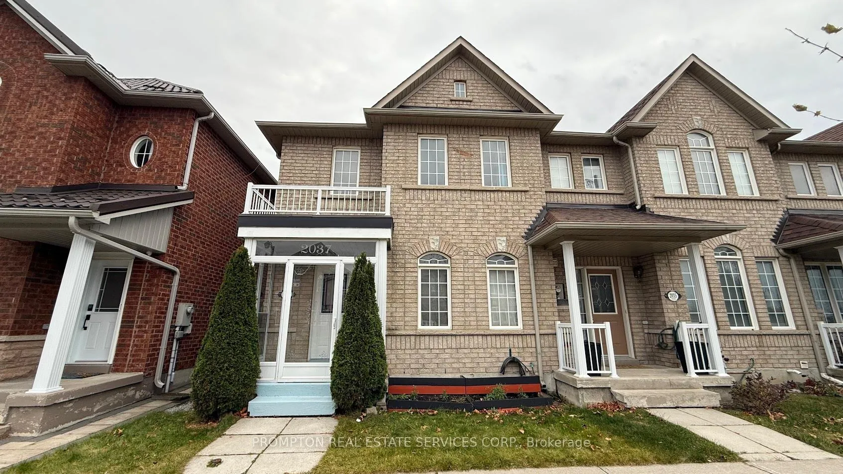 Photo 2 of 2037 Bur Oak Avenue, Markham, Greensborough — HOMEH