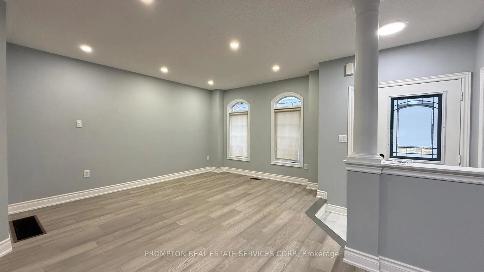 Photo 3 of 2037 Bur Oak Avenue, Markham, Greensborough — HOMEH