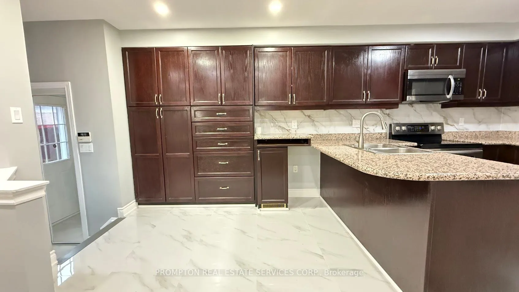 Photo 11 of 2037 Bur Oak Avenue, Markham, Greensborough — HOMEH