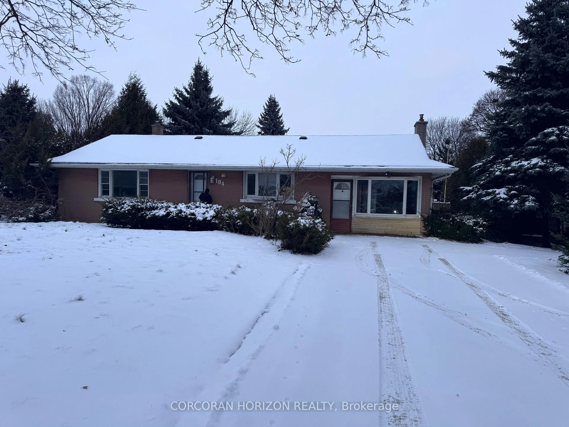Photo 1 of 194 Pinebush Road, Cambridge — HOMEH