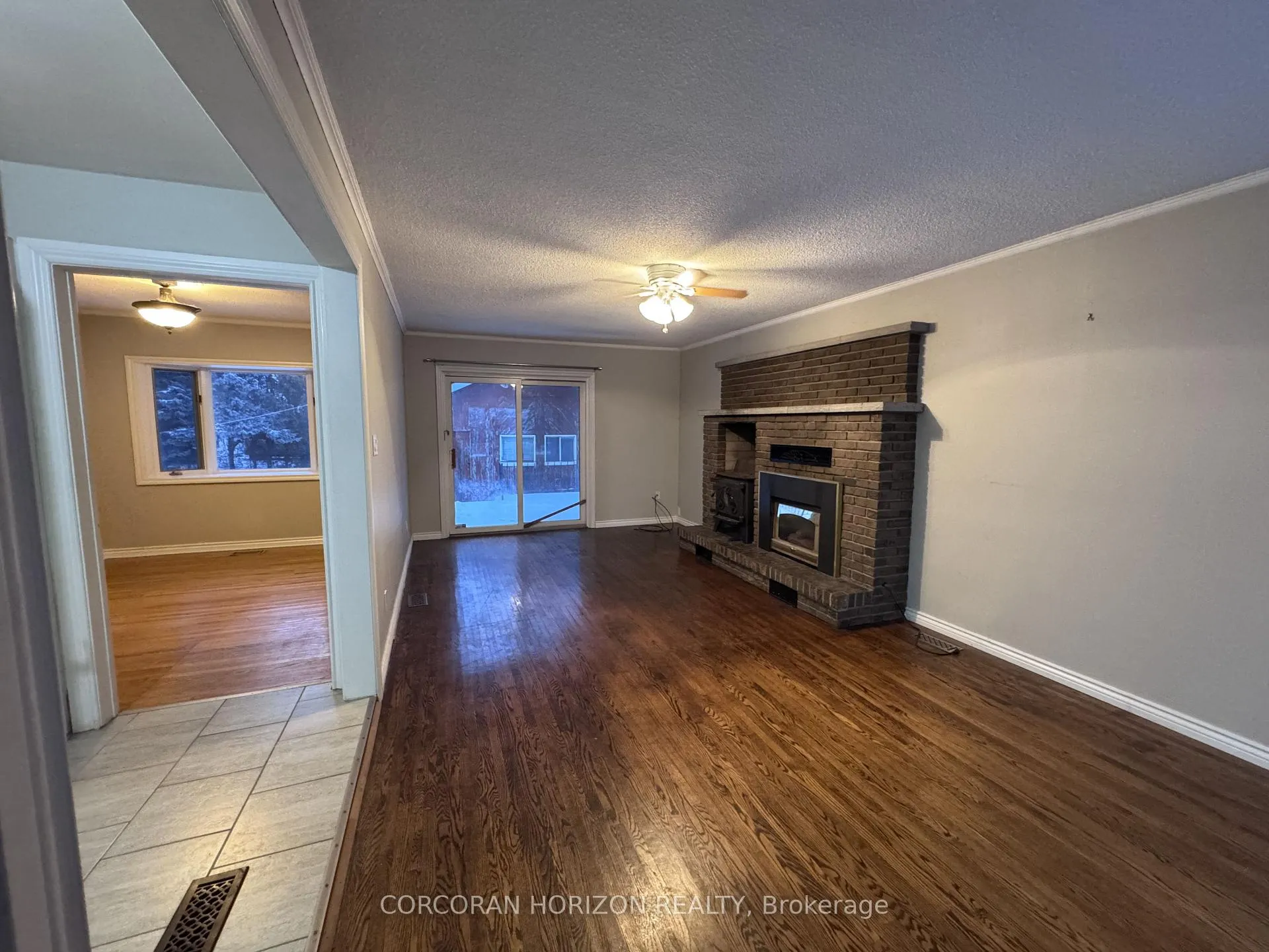 Photo 2 of 194 Pinebush Road, Cambridge — HOMEH