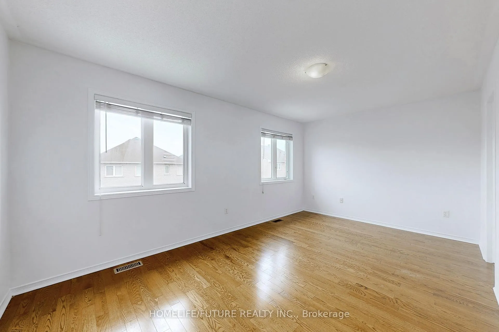 Photo 11 of 100 Lahore Crescent, Markham, Cedarwood — HOMEH