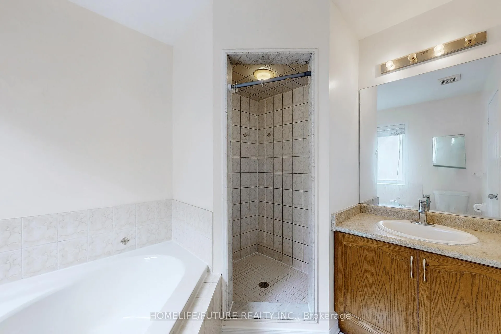 Photo 14 of 100 Lahore Crescent, Markham, Cedarwood — HOMEH