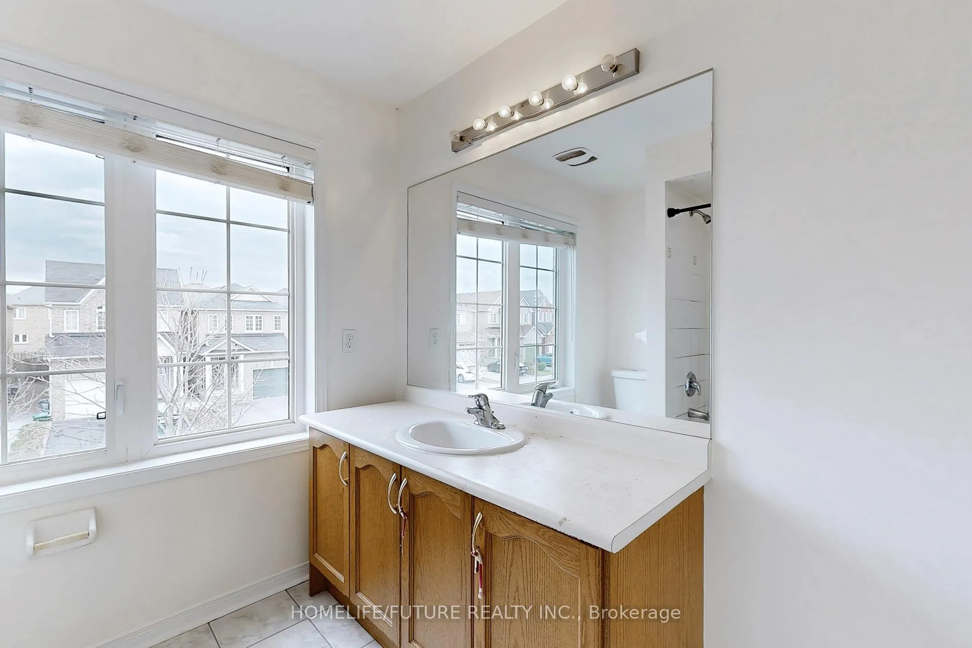 Photo 19 of 100 Lahore Crescent, Markham, Cedarwood — HOMEH