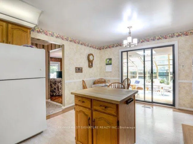 Photo 2 of 88 Faris Avenue, King, Nobleton — HOMEH