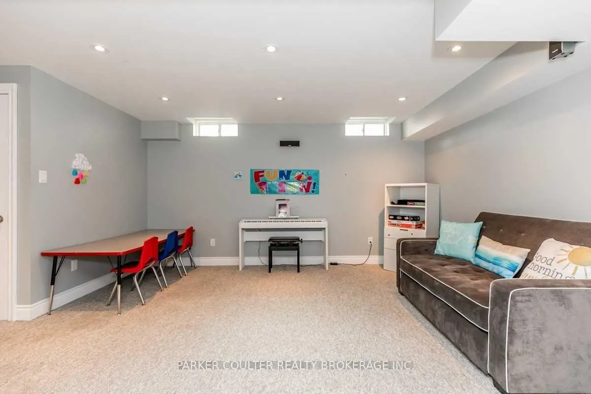 Photo 15 of 107 Winchester Terrace, Barrie, Rural Barrie Southeast — HOMEH