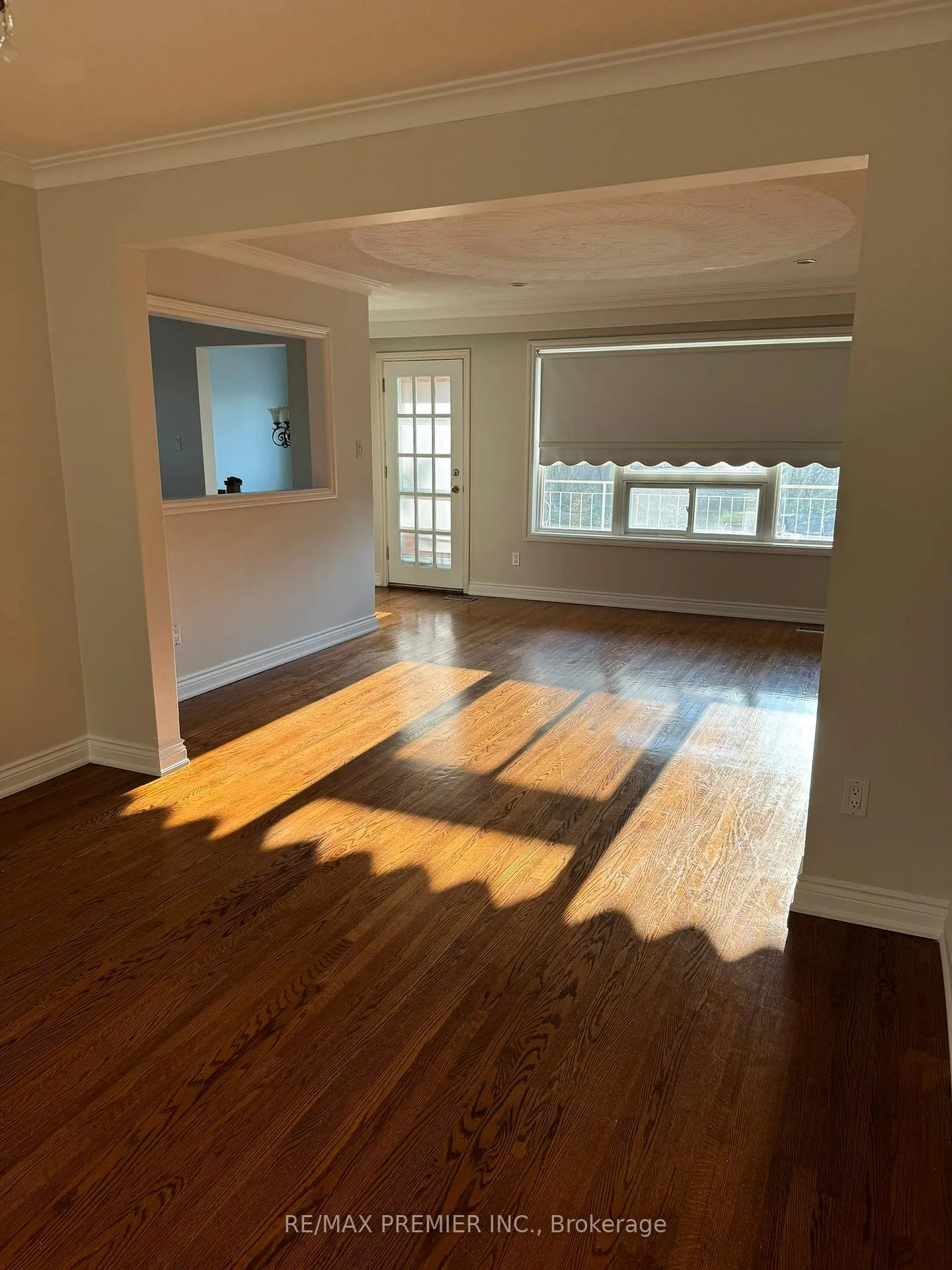 Photo 7 of Unit Upper, 91 Rainbow Drive, Vaughan, West Woodbridge — HOMEH