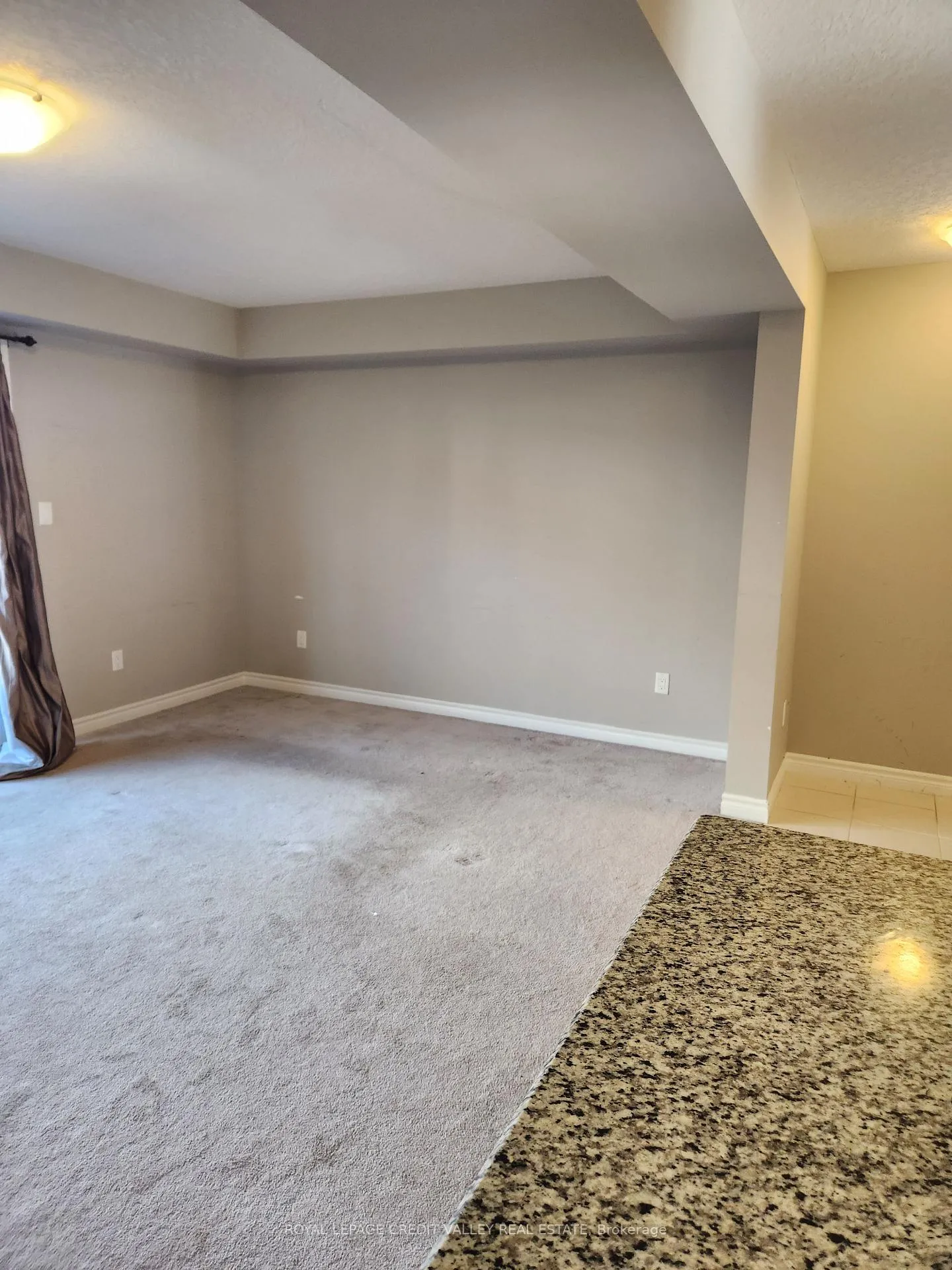 Photo 2 of 984 Wright Drive, Midland — HOMEH
