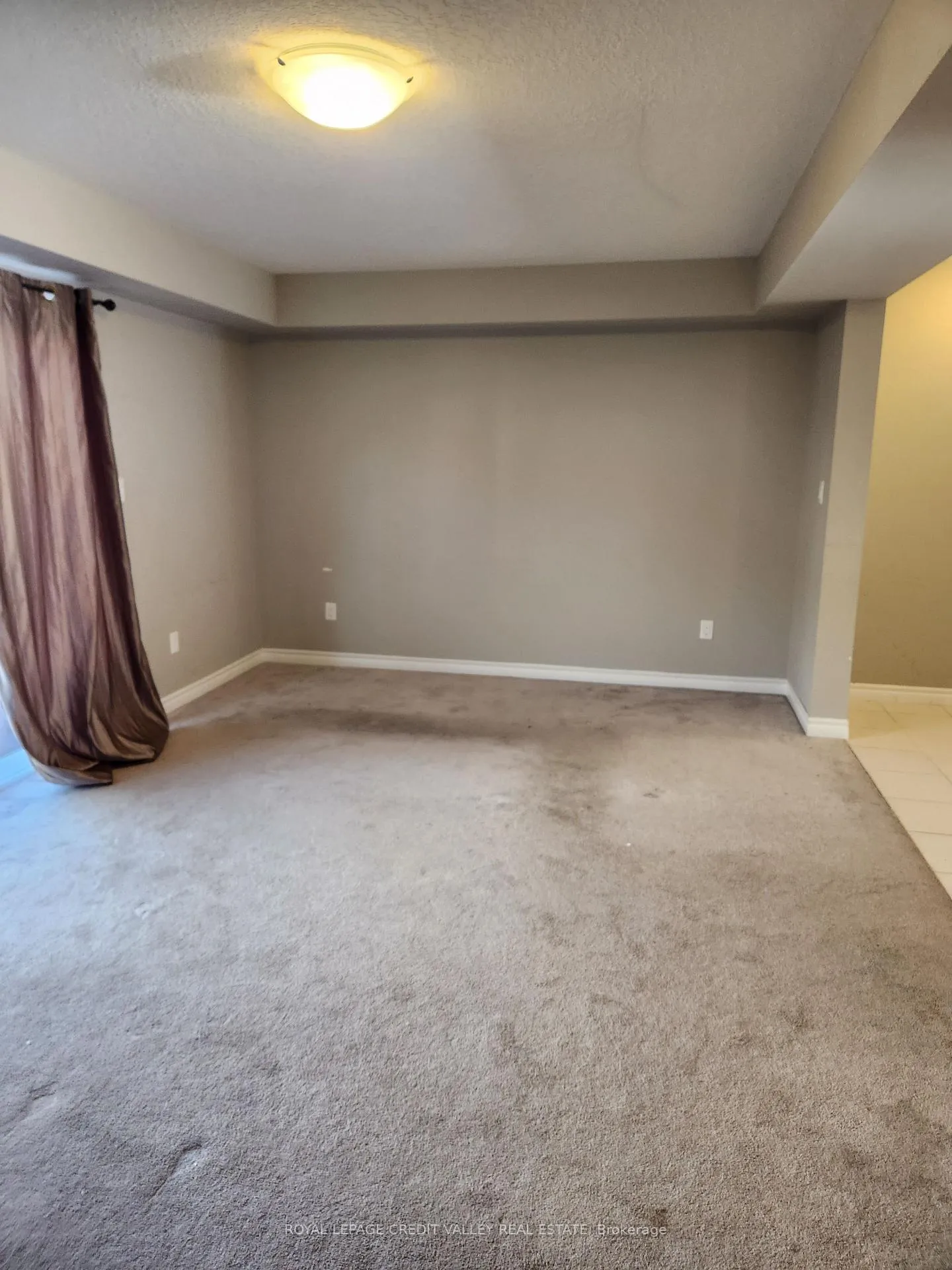 Photo 3 of 984 Wright Drive, Midland — HOMEH