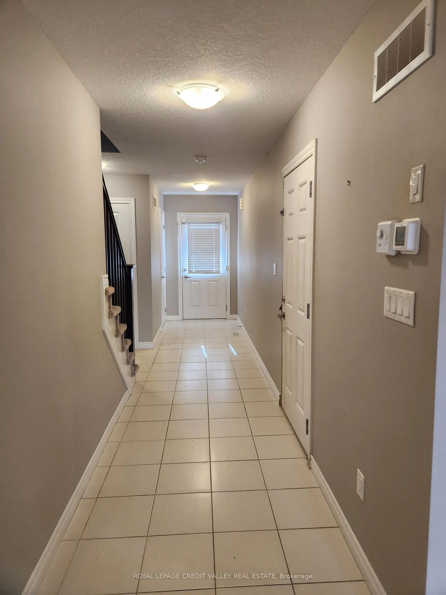 Photo 10 of 984 Wright Drive, Midland — HOMEH
