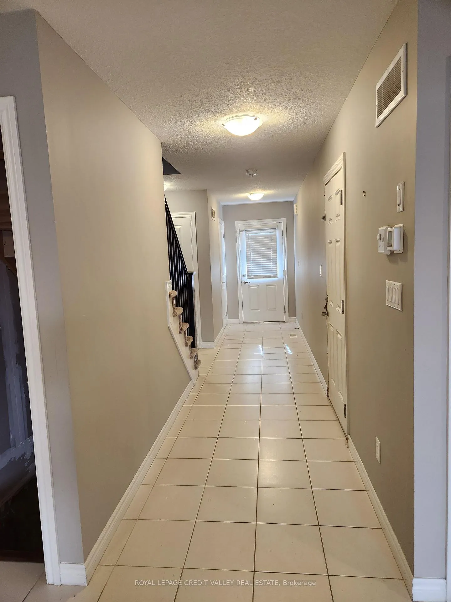 Photo 11 of 984 Wright Drive, Midland — HOMEH