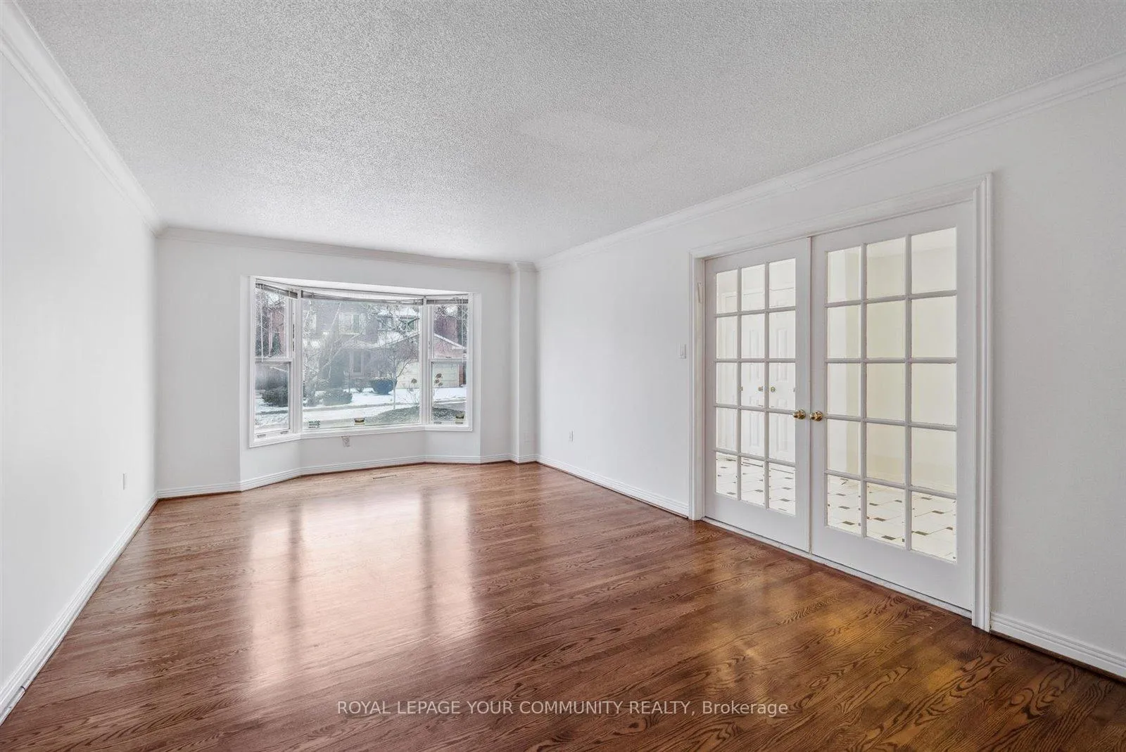 Photo 9 of 90 Tangreen Circle, Vaughan, Crestwood-Springfarm-Yorkhill — HOMEH