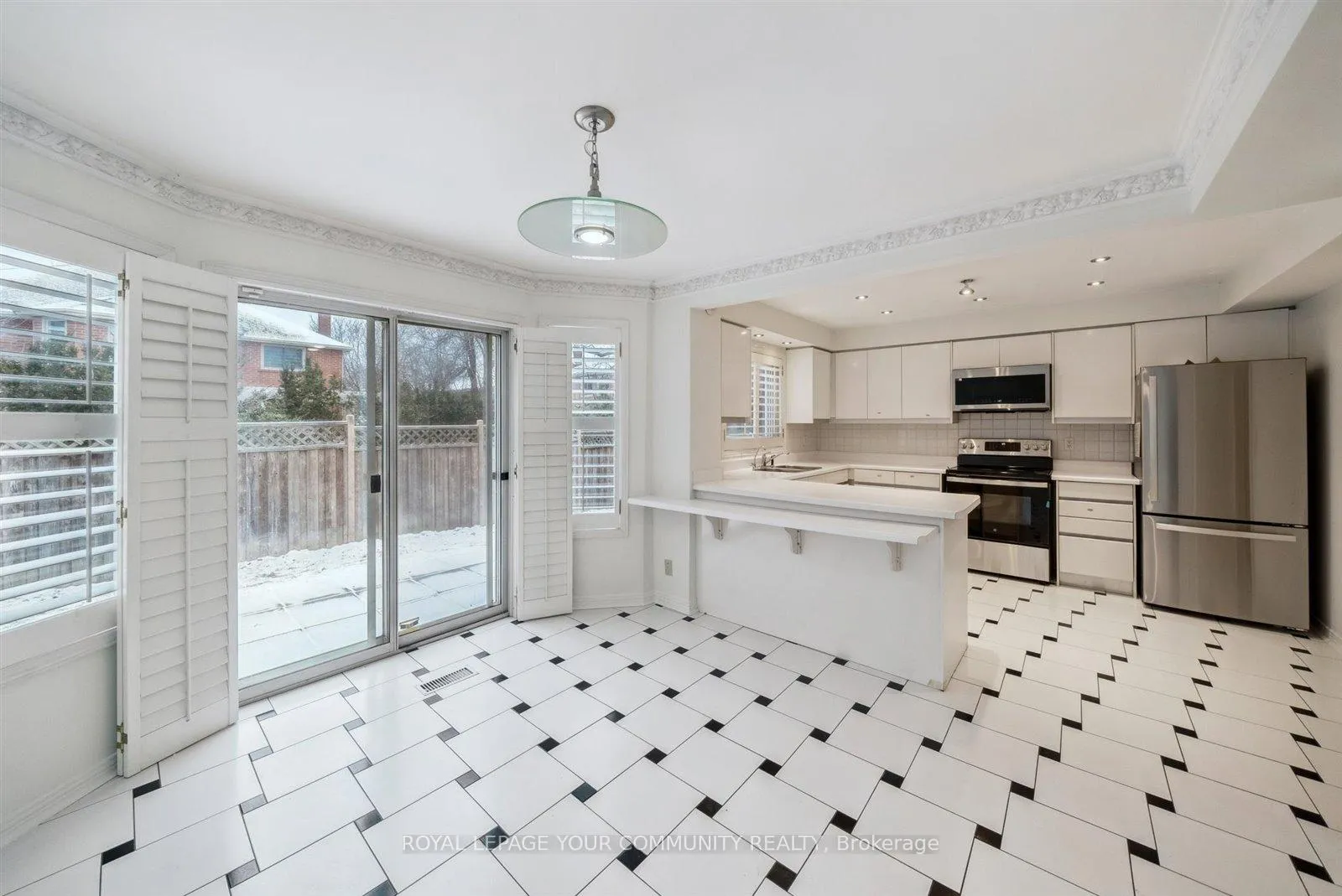 Photo 14 of 90 Tangreen Circle, Vaughan, Crestwood-Springfarm-Yorkhill — HOMEH