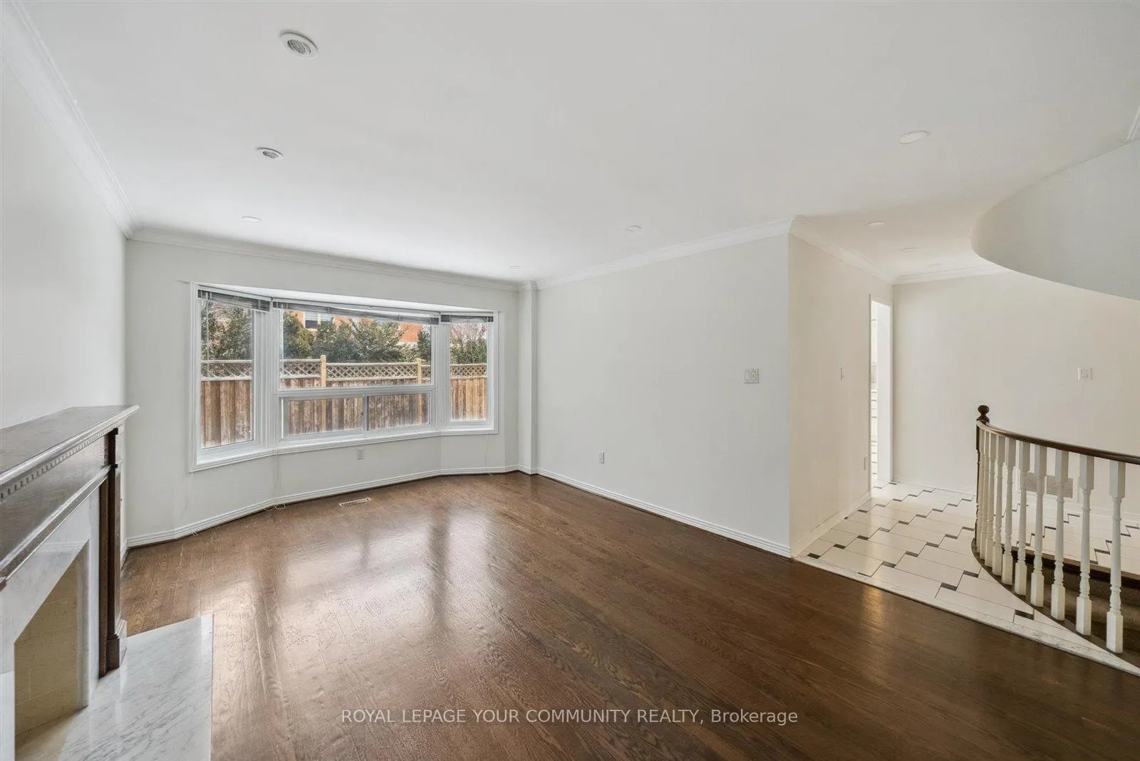 Photo 17 of 90 Tangreen Circle, Vaughan, Crestwood-Springfarm-Yorkhill — HOMEH