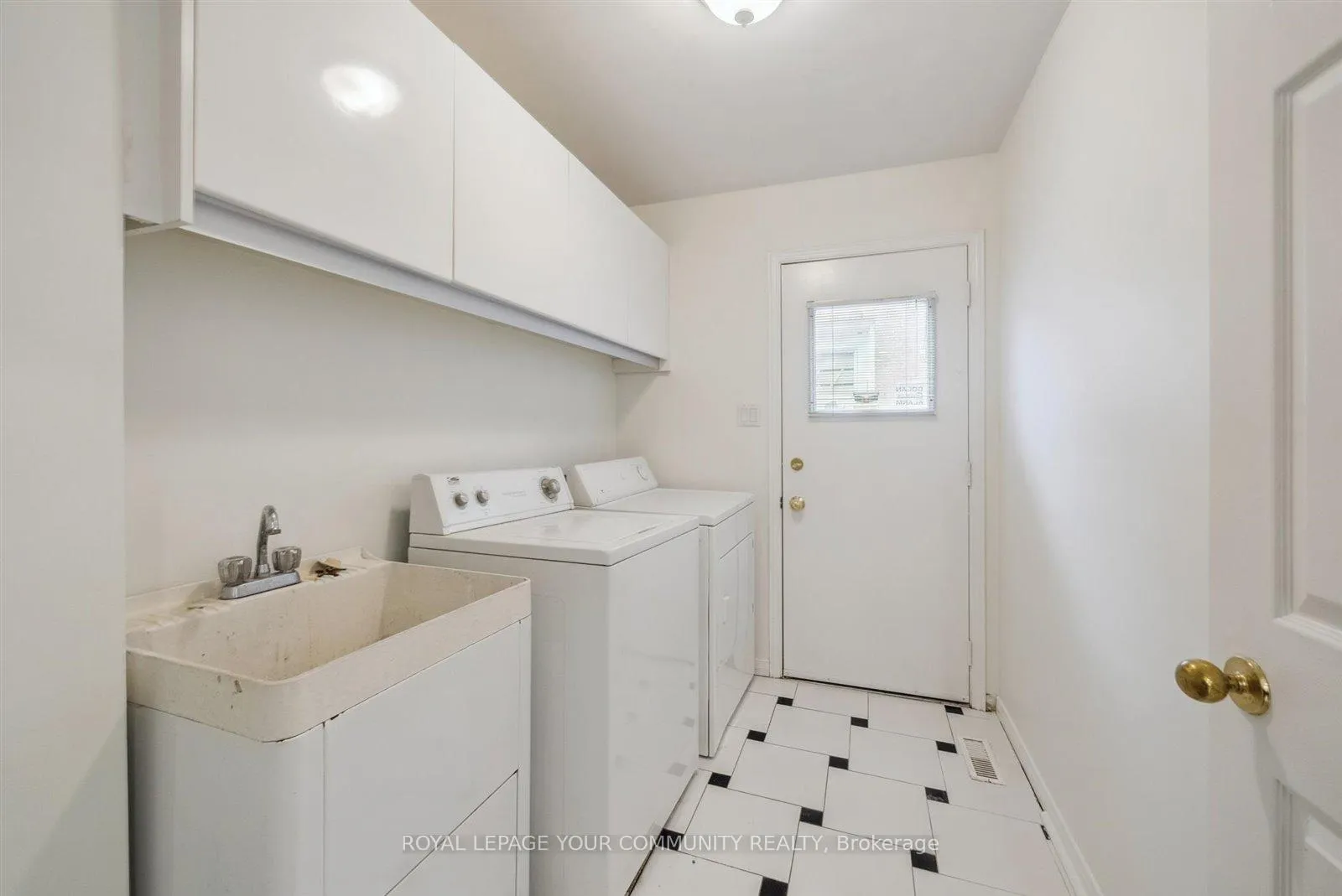 Photo 19 of 90 Tangreen Circle, Vaughan, Crestwood-Springfarm-Yorkhill — HOMEH