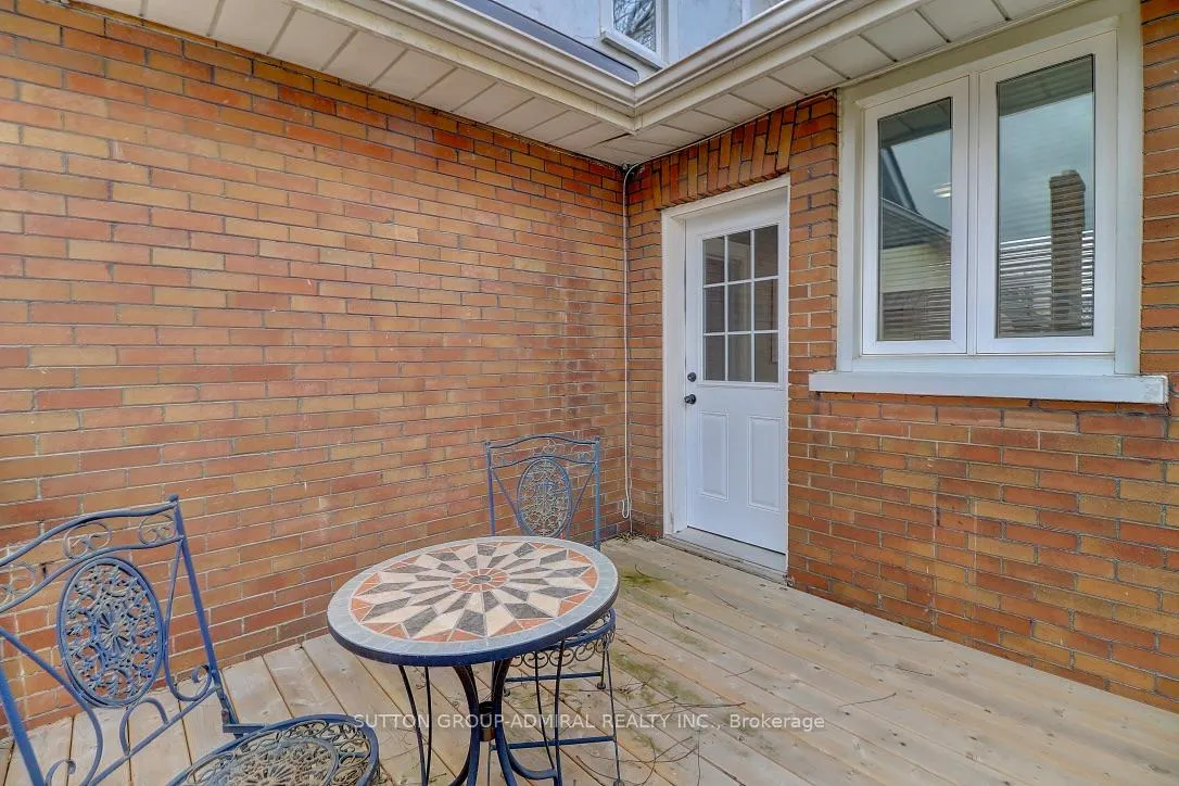 Photo 21 of 284 Richmond Street E, Oshawa, O'Neill — HOMEH