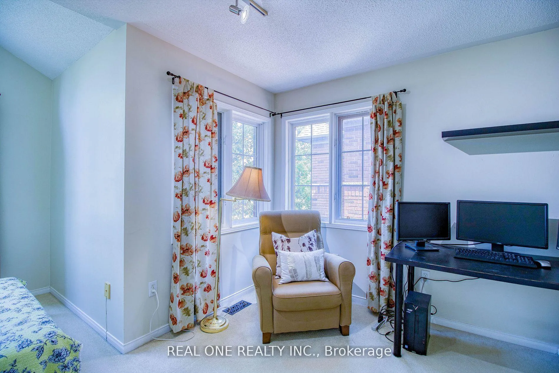 Photo 15 of 101 Bur Oak Avenue, Markham, Berczy — HOMEH