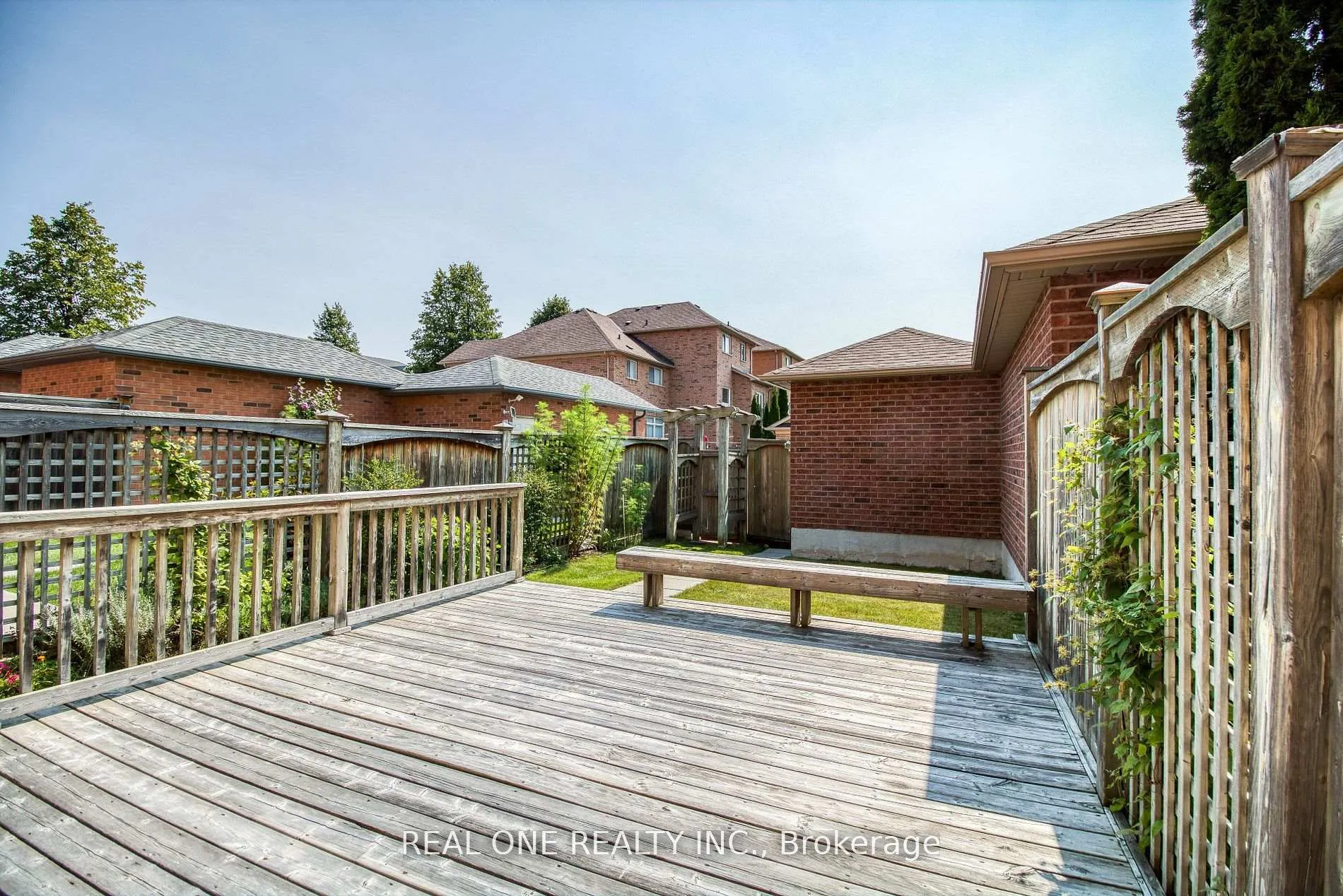 Photo 23 of 101 Bur Oak Avenue, Markham, Berczy — HOMEH