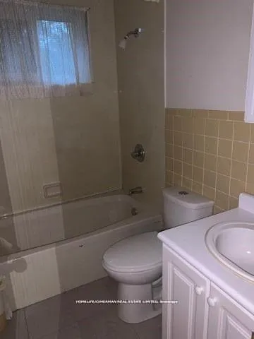 Photo 9 of Unit Main, 26 Davidson Road, Aurora, Aurora Heights — HOMEH
