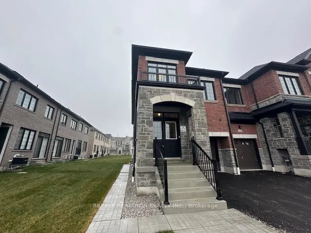 Photo 2 of 14 Hayrake Street, Brampton, Snelgrove — HOMEH