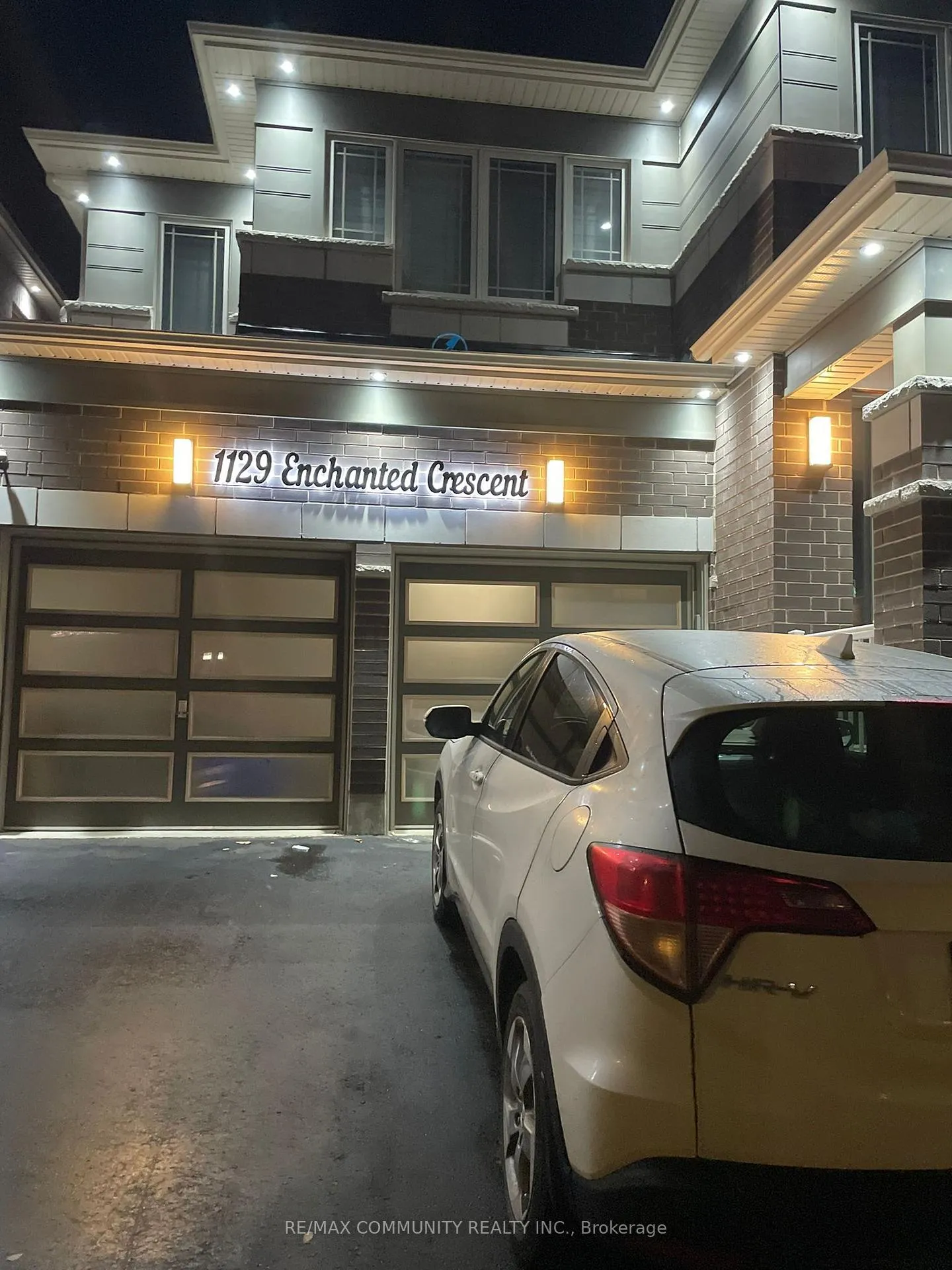 Photo 1 of 1129 Enchanted Crescent, Pickering, Rural Pickering — HOMEH