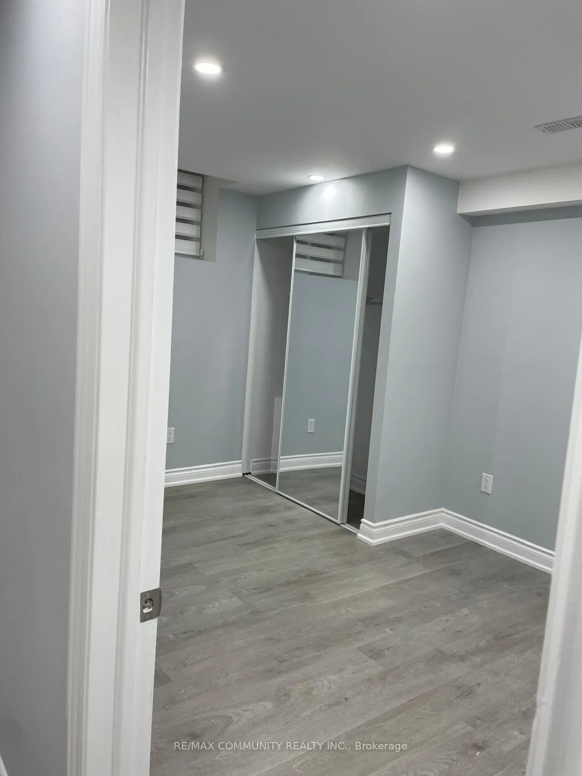 Photo 10 of 1129 Enchanted Crescent, Pickering, Rural Pickering — HOMEH