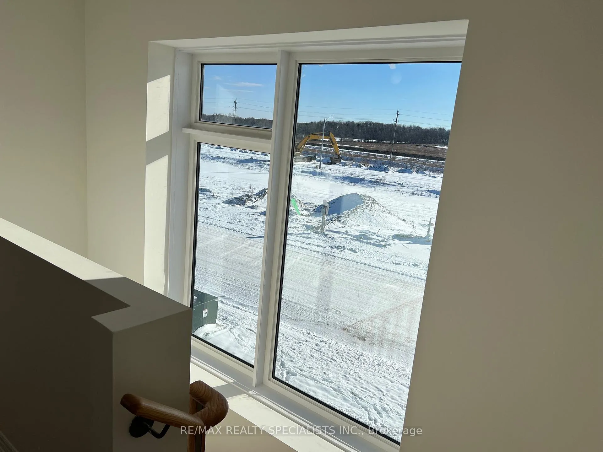 Photo 9 of 2 Prudhoe Terrace, Barrie, Innis-Shore — HOMEH